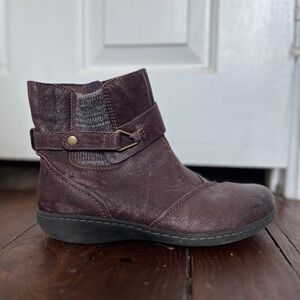 Clarks Fianna Adley (Aubergine) Ankle Boots Ankle Booties Purple Knit Boots